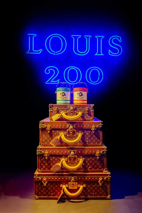 lv trunk show|louis vuitton show 200 trunks.